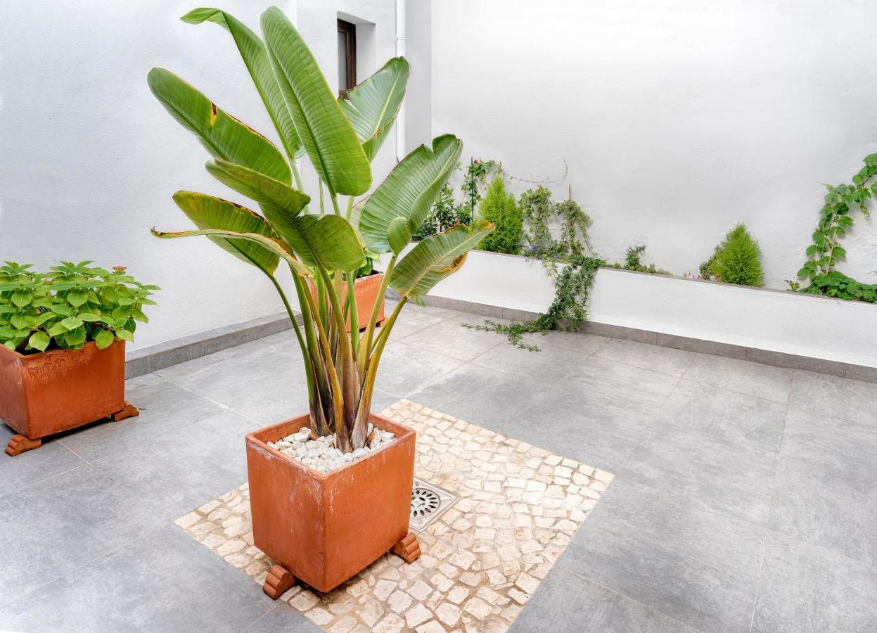 Apartamentos Turisticos Isems Aracena Ngoại thất bức ảnh